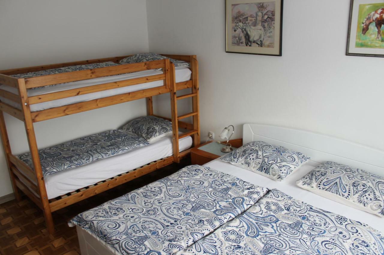 Rooms Jurca Постойна Экстерьер фото